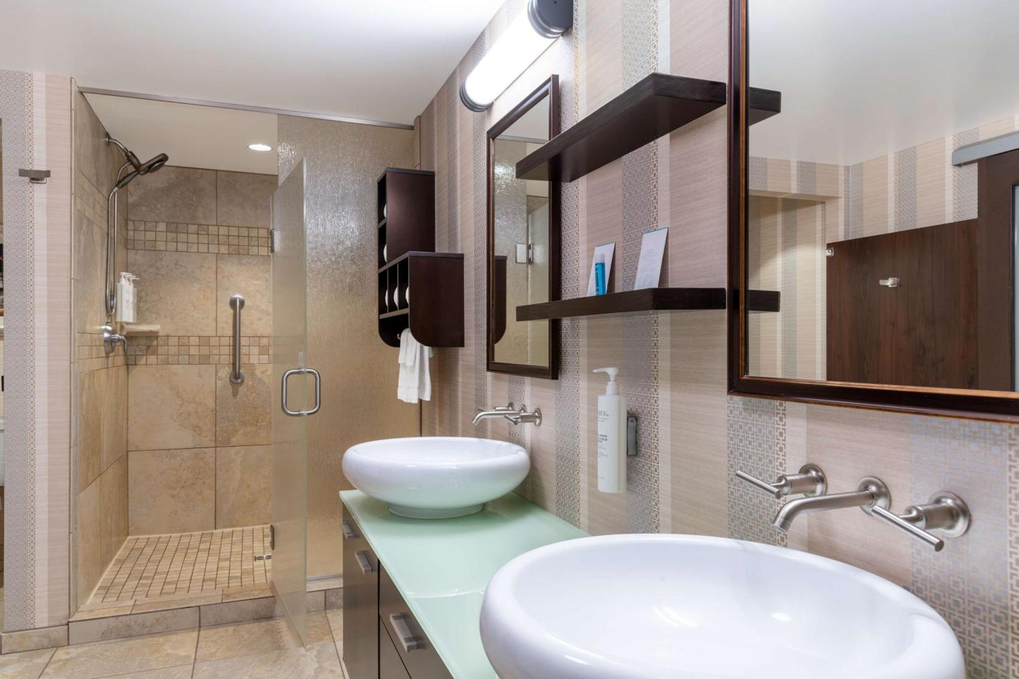 Hampton Inn & Suites Madison Downtown Экстерьер фото